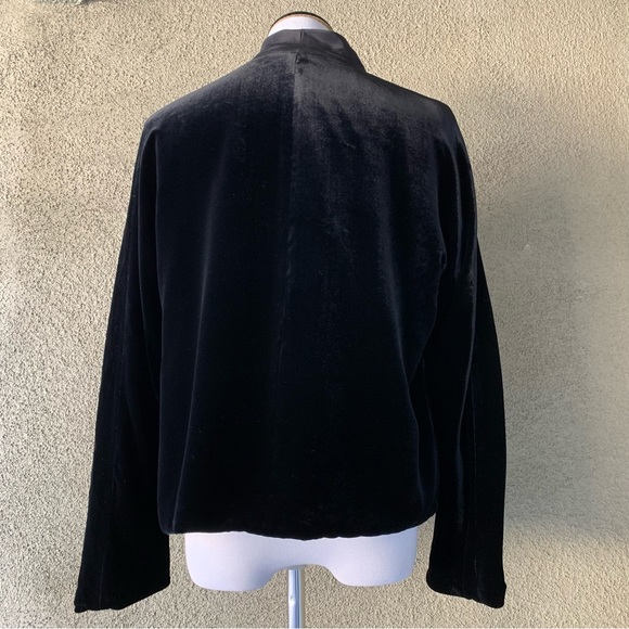 “Pure DKNY” Black Velvet Jacket Bow-Tie Closure Gorgeous size 6 - Picture 12 of 12